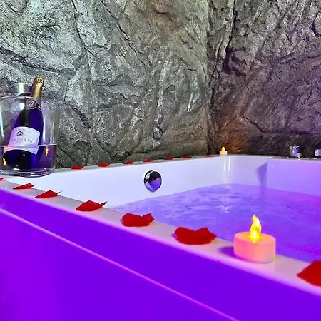 アパート Duplex Romantique Avec Jacuzzi Privatif