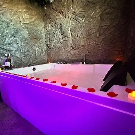 アパート Duplex Romantique Avec Jacuzzi Privatif *