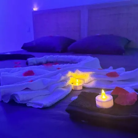 Duplex Romantique Avec Jacuzzi Privatif アパート